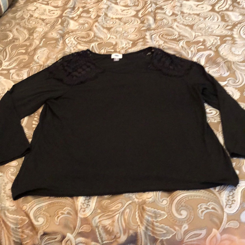 Old Navy black long sleeve top